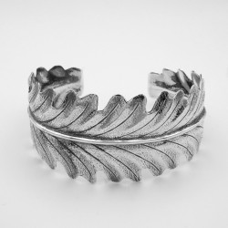 Large Leaf Bracelet